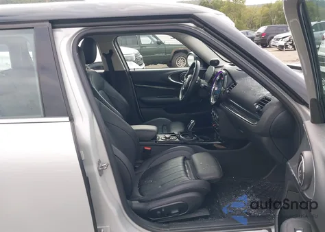 2022 Mini Clubman Cooper S z USA, uszkodzony, nr VIN WMWXJ1C01N2R90968